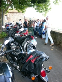 in moto ad agello in moto ad agello